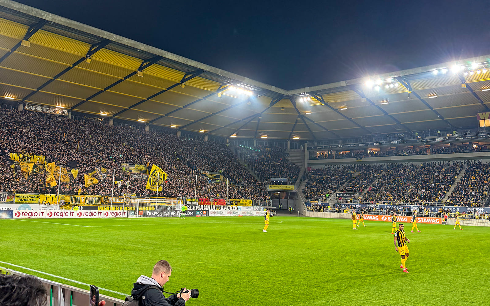 Nach elf Jahren: Alemannia Aachen feiert Aufstieg in die 3. Liga