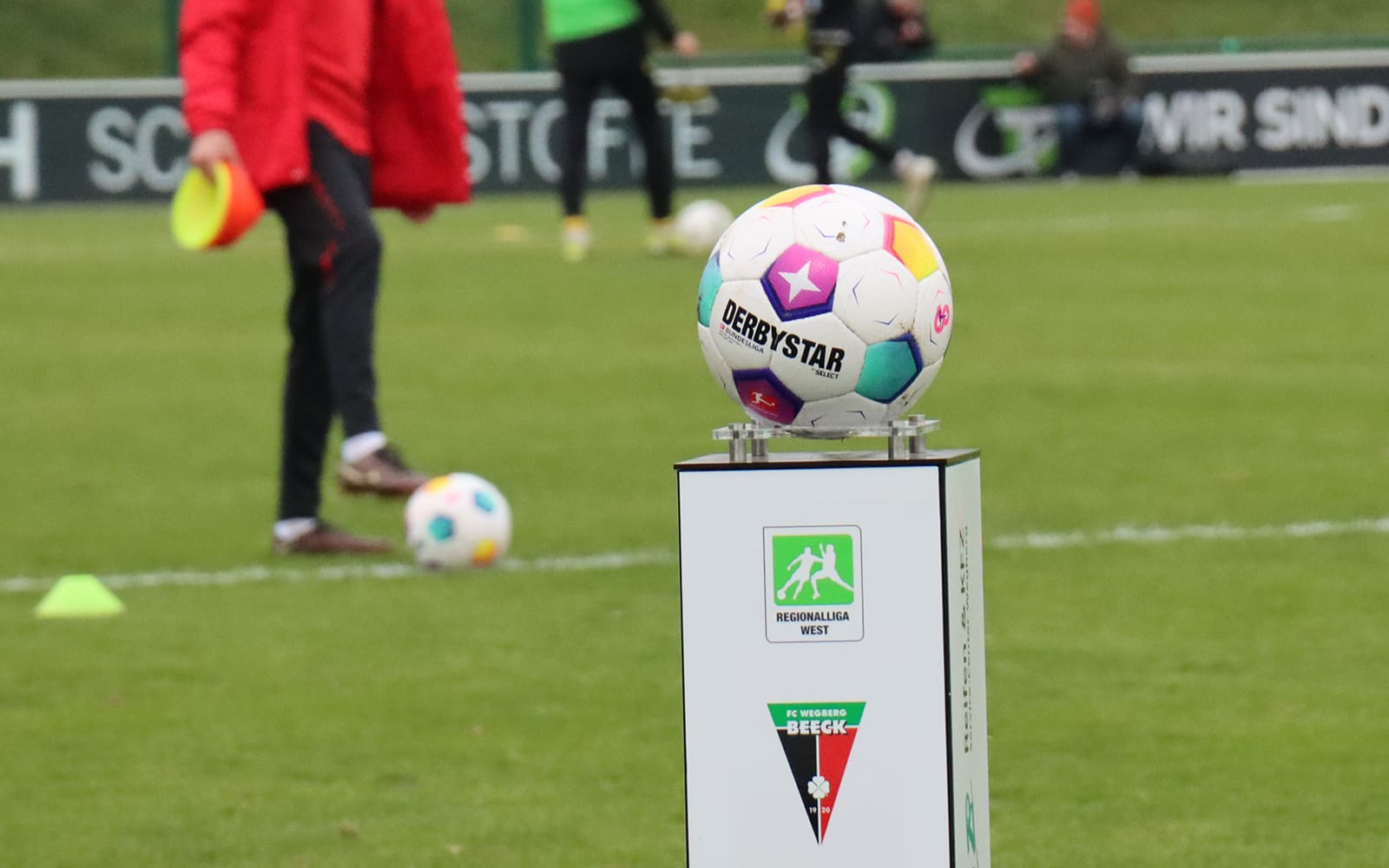 Gegensätze im Lokalfußball: Alemannia Aachen steigt auf, Wegberg-Beeck steigt ab