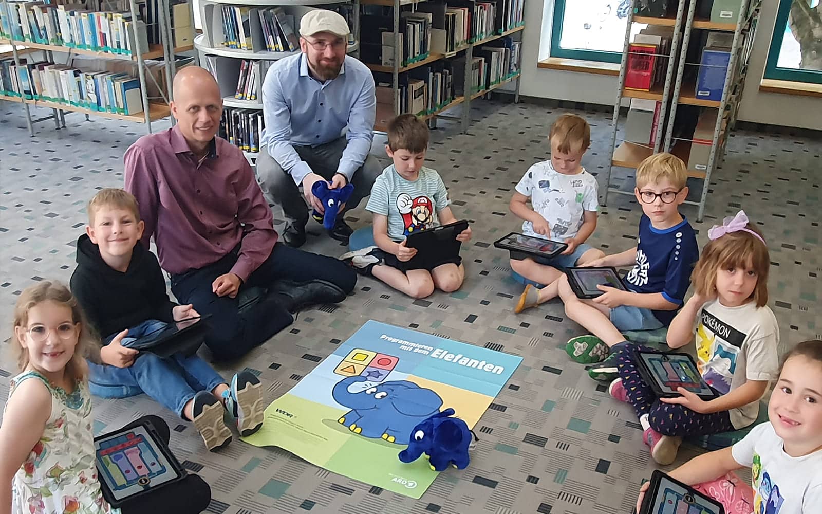 „Programmieren mit dem Elefanten“ – Stadtbücherei Heinsberg bringt digitale Bildung spielerisch näher